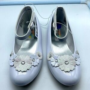 NEW Rachel Shoes White size 2 dress shoes for girls